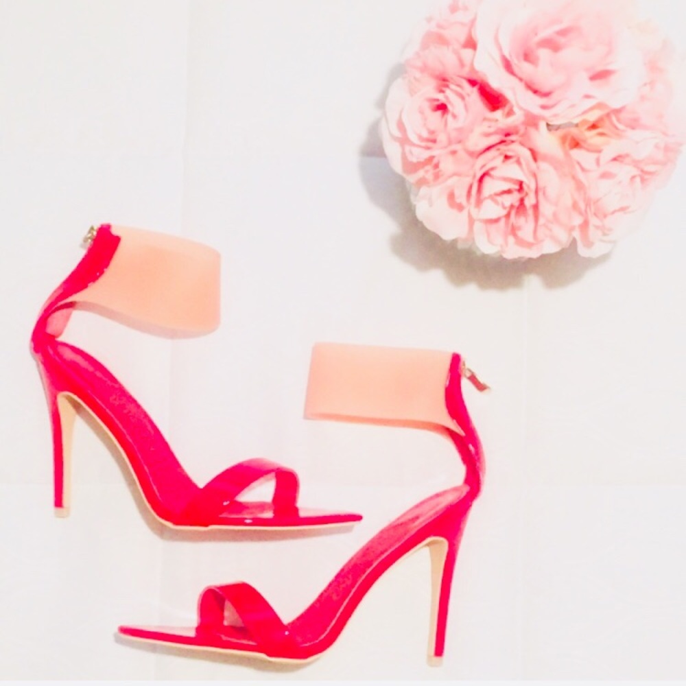 💥 New Mackin J Red Peep Toe Heels